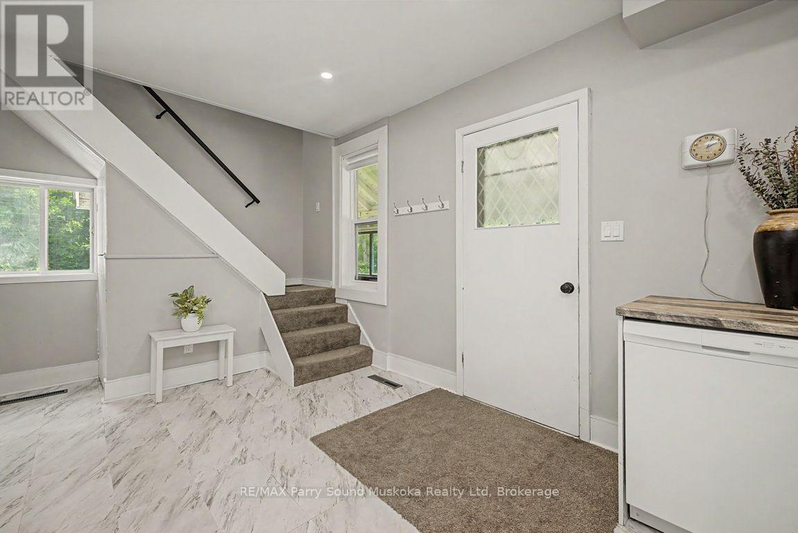 6 Prospect Street, Parry Sound, Ontario  P2A 2B6 - Photo 10 - X13562334