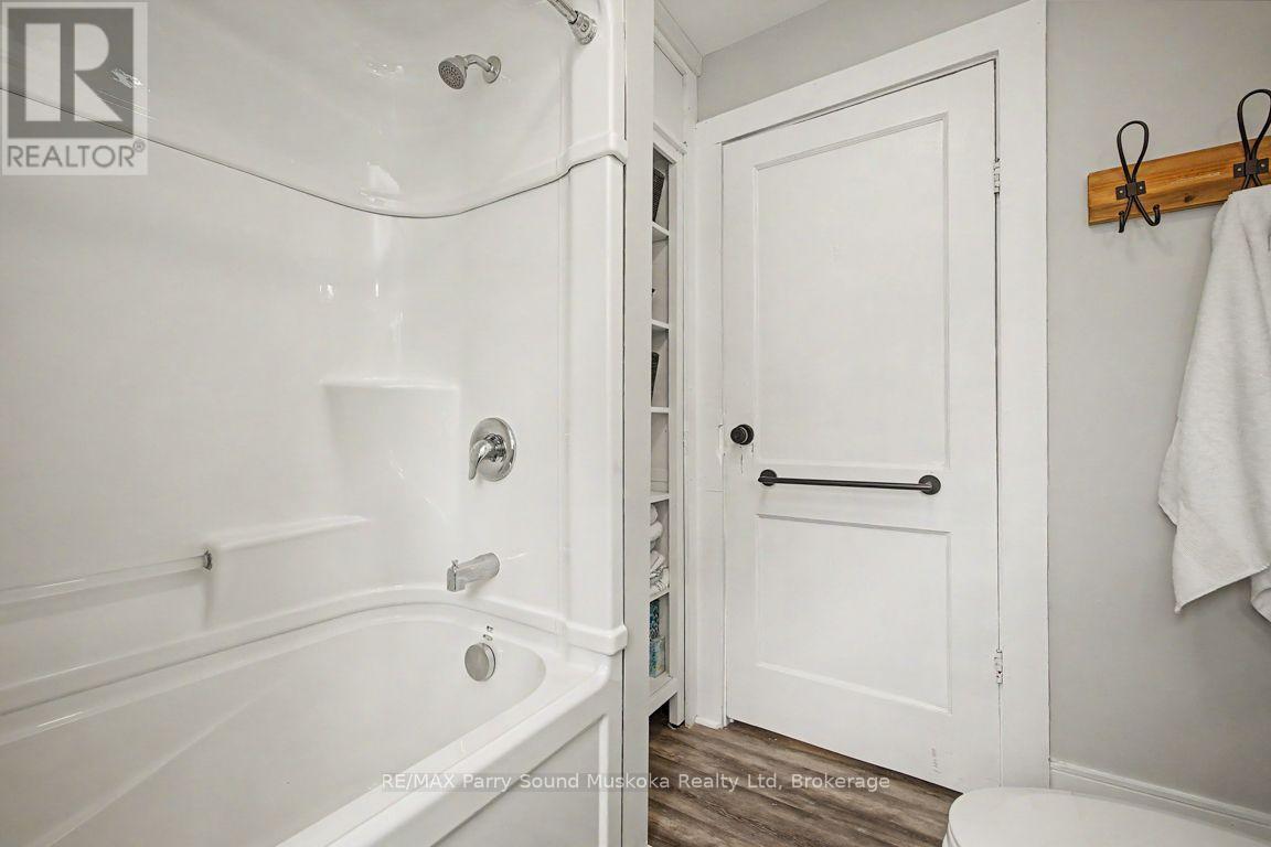 6 Prospect Street, Parry Sound, Ontario  P2A 2B6 - Photo 27 - X13562334