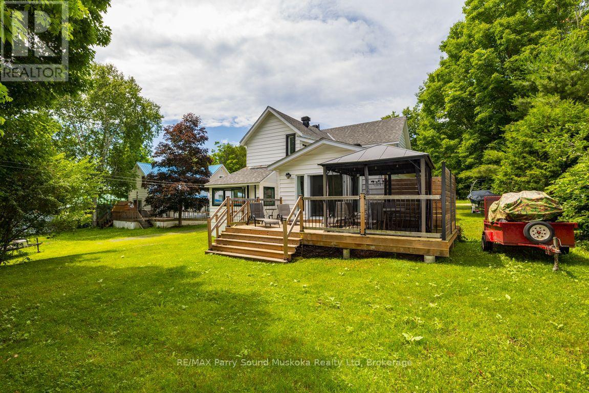6 Prospect Street, Parry Sound, Ontario  P2A 2B6 - Photo 3 - X13562334