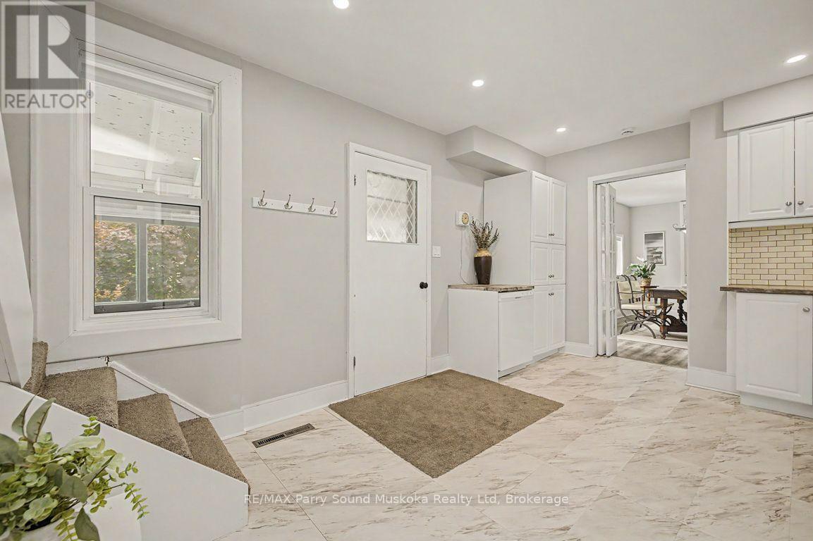 6 Prospect Street, Parry Sound, Ontario  P2A 2B6 - Photo 9 - X13562334
