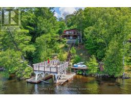 260 WEST POINT SANDS ROAD, Huntsville, Ontario