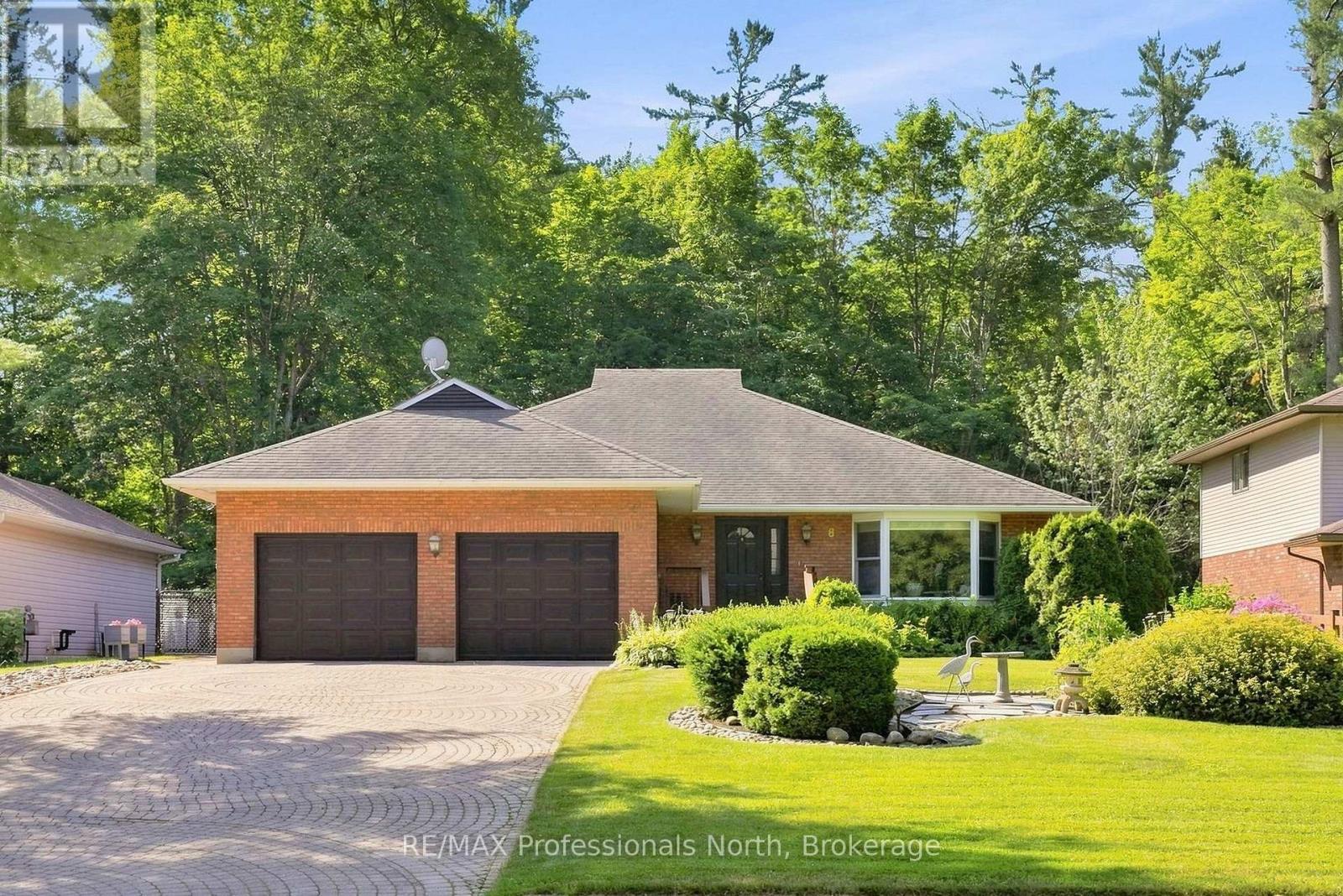 8 Palmer Court, Bracebridge, Ontario  P1L 1K5 - Photo 1 - X13564964