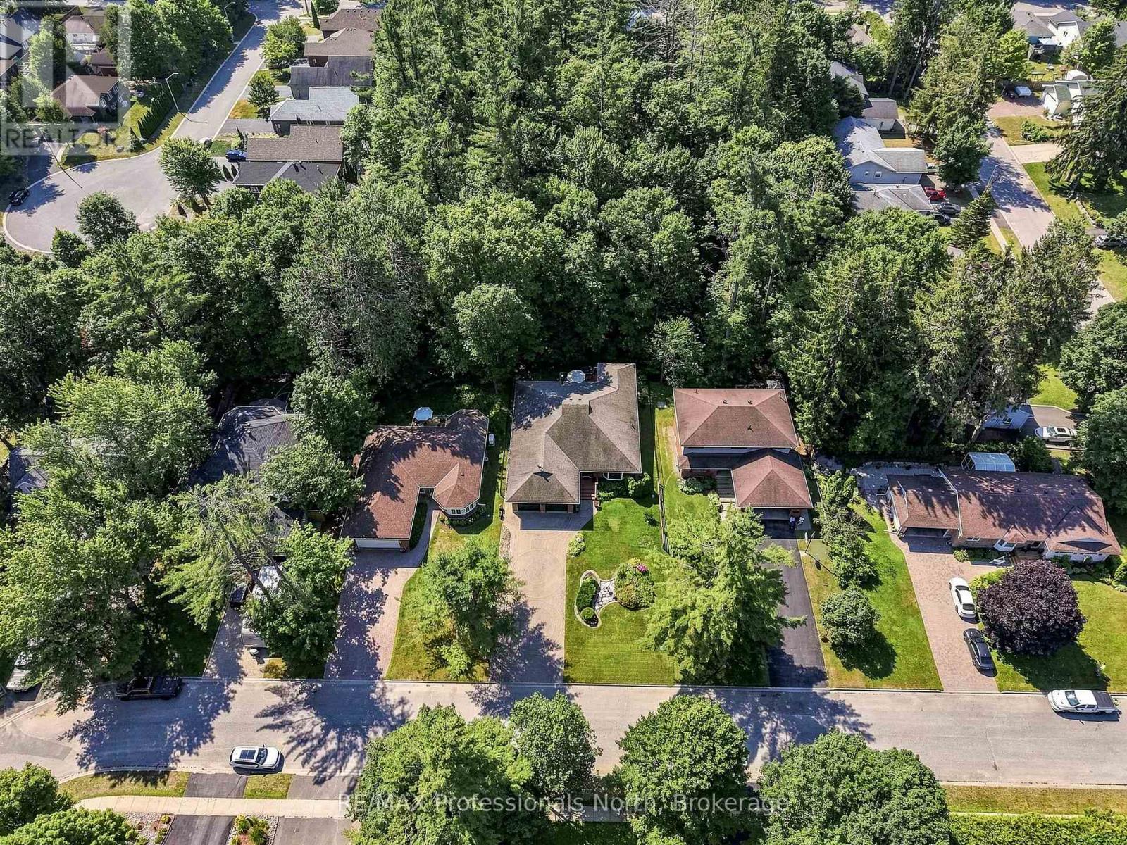 8 Palmer Court, Bracebridge, Ontario  P1L 1K5 - Photo 6 - X13564964