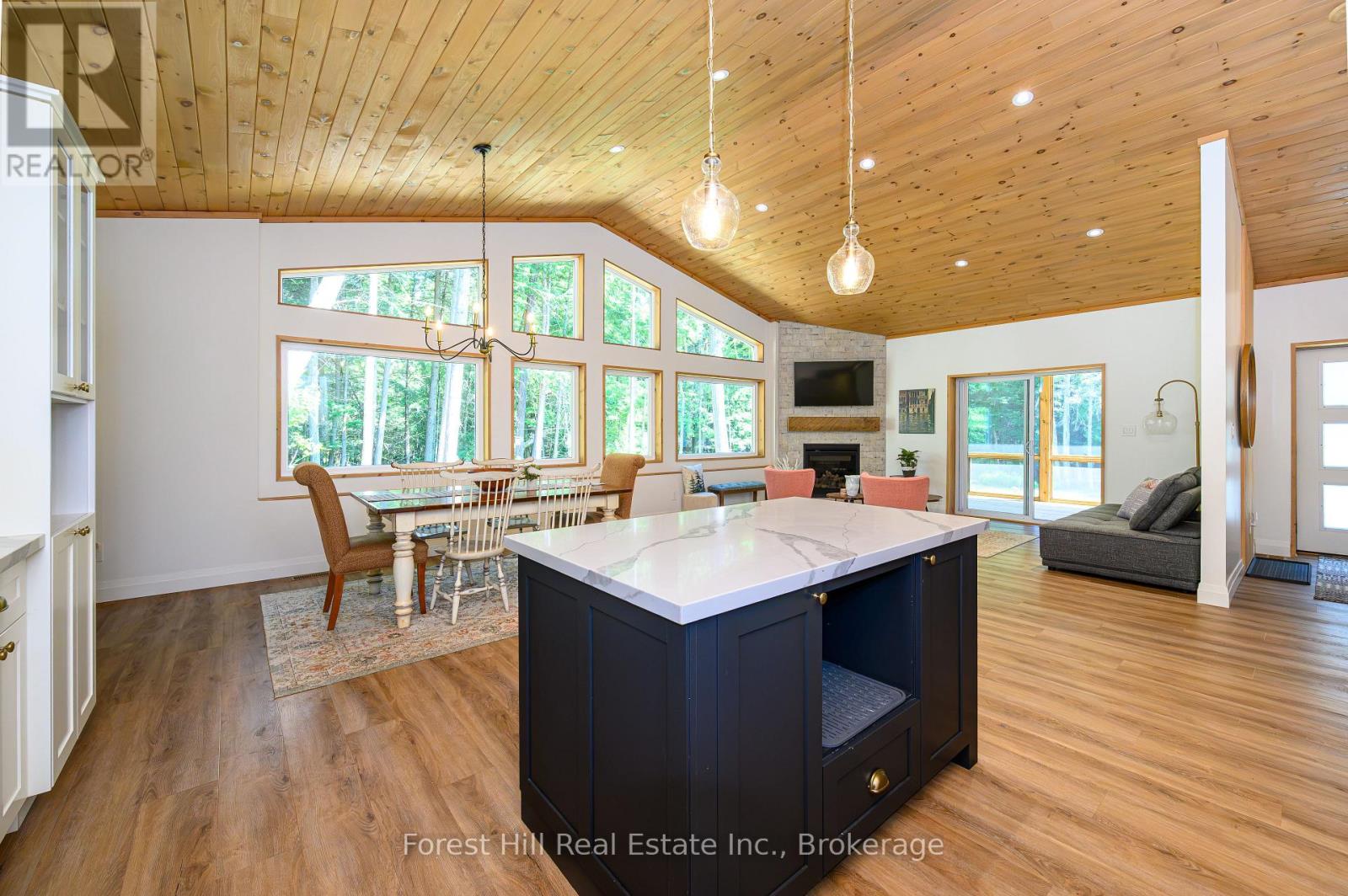 315 North Fox Lake Road W, Huntsville, Ontario  P1H 2J2 - Photo 10 - X13568016