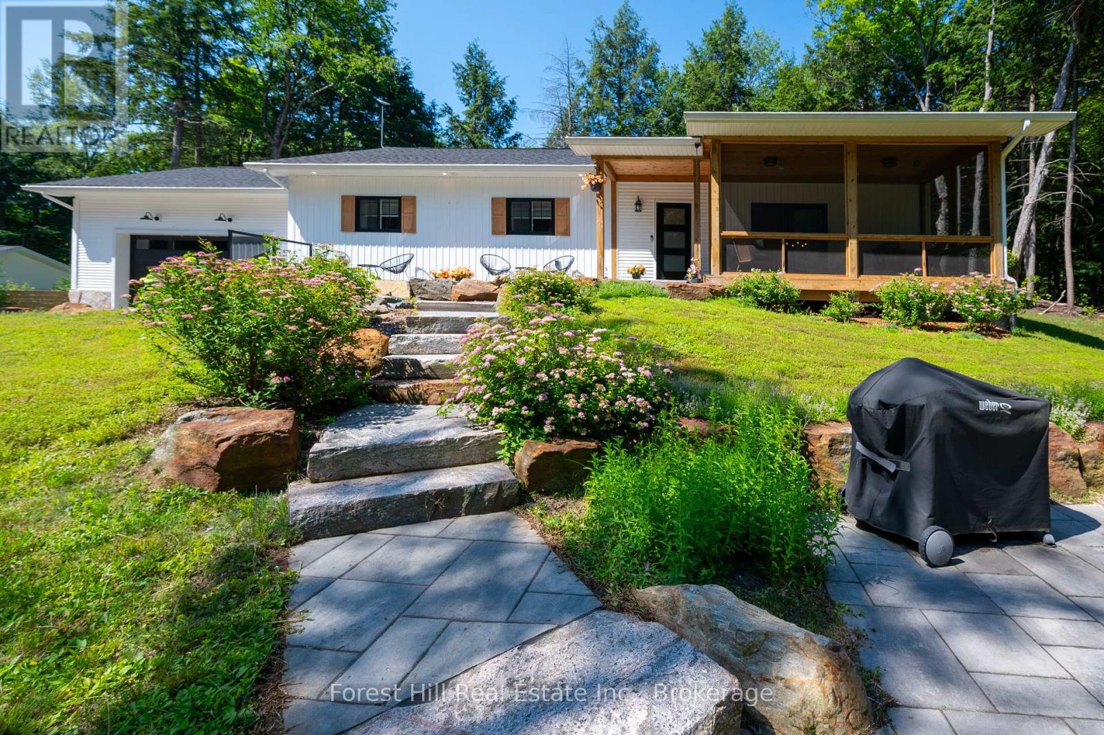 315 North Fox Lake Road W, Huntsville, Ontario  P1H 2J2 - Photo 3 - X13568016