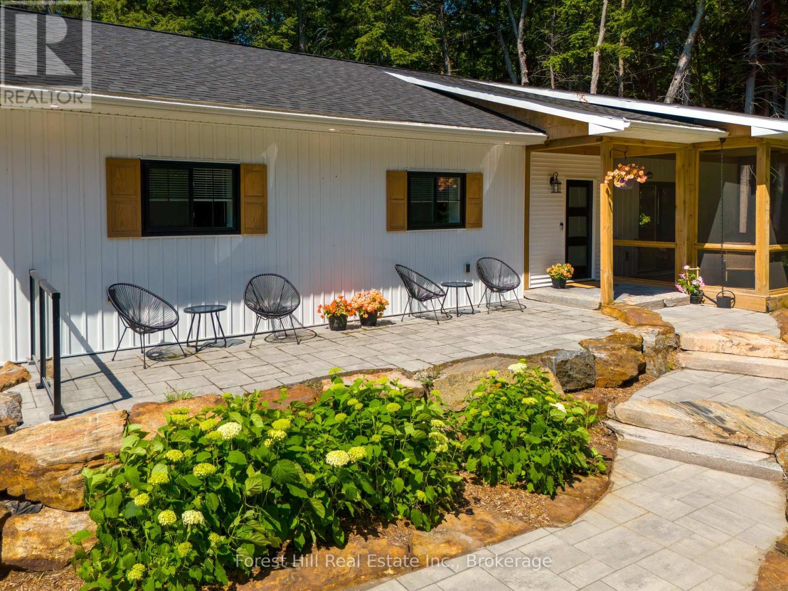 315 North Fox Lake Road W, Huntsville, Ontario  P1H 2J2 - Photo 6 - X13568016