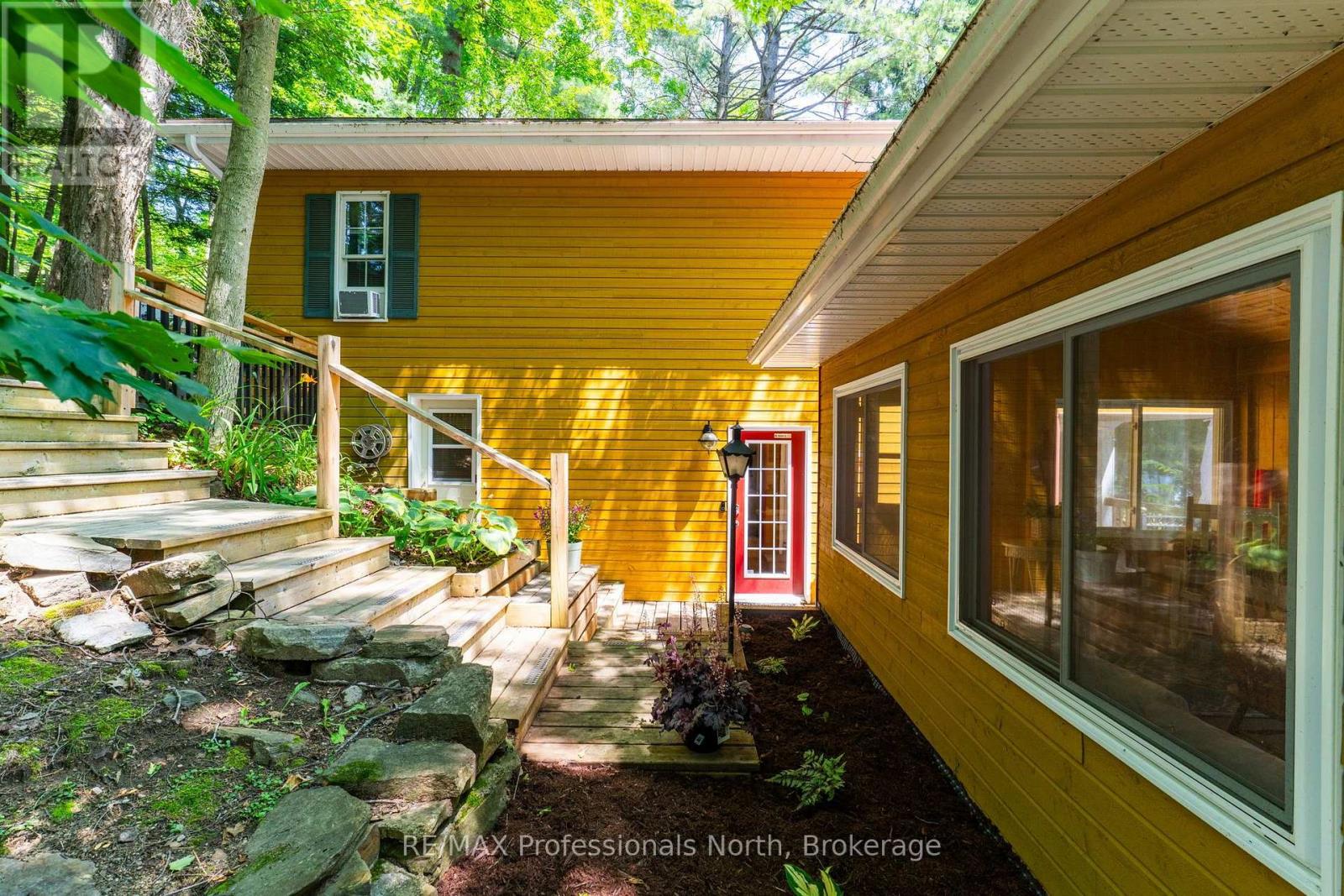 1461 South Portage Road, Lake Of Bays, Ontario  P0A 1H0 - Photo 5 - X13568864