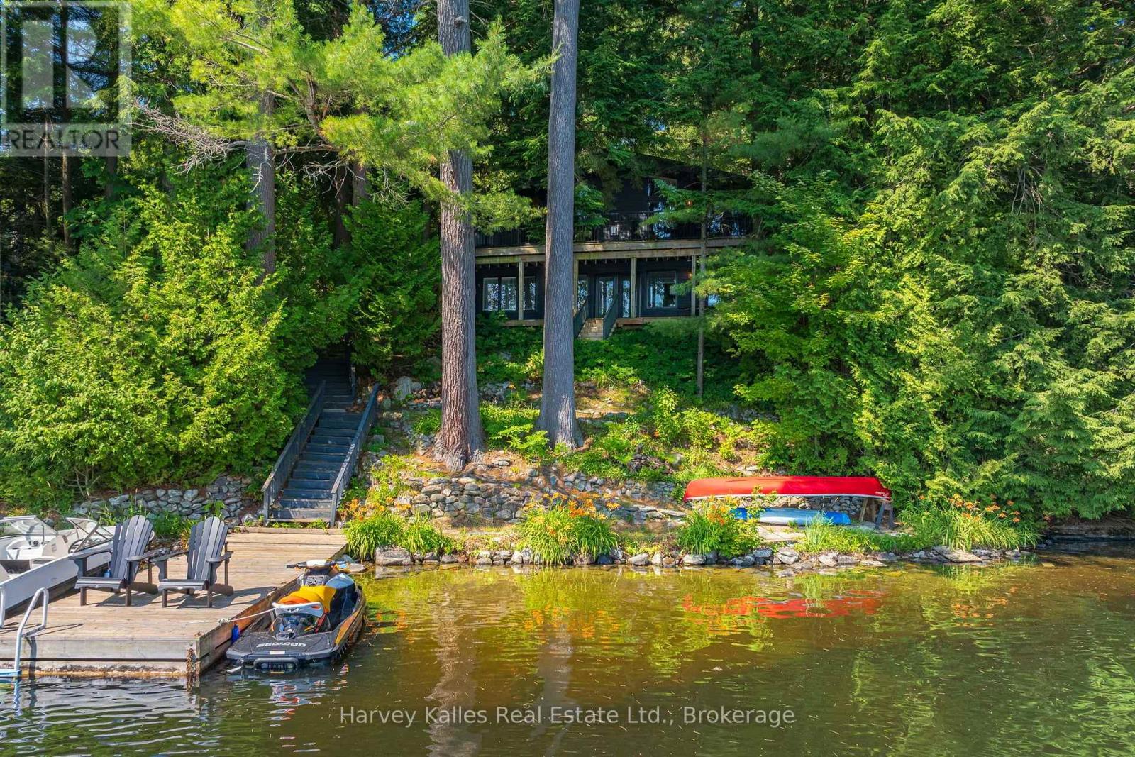 1075 Hallett Road, Muskoka Lakes, Ontario  P0C 1H0 - Photo 1 - X13570636