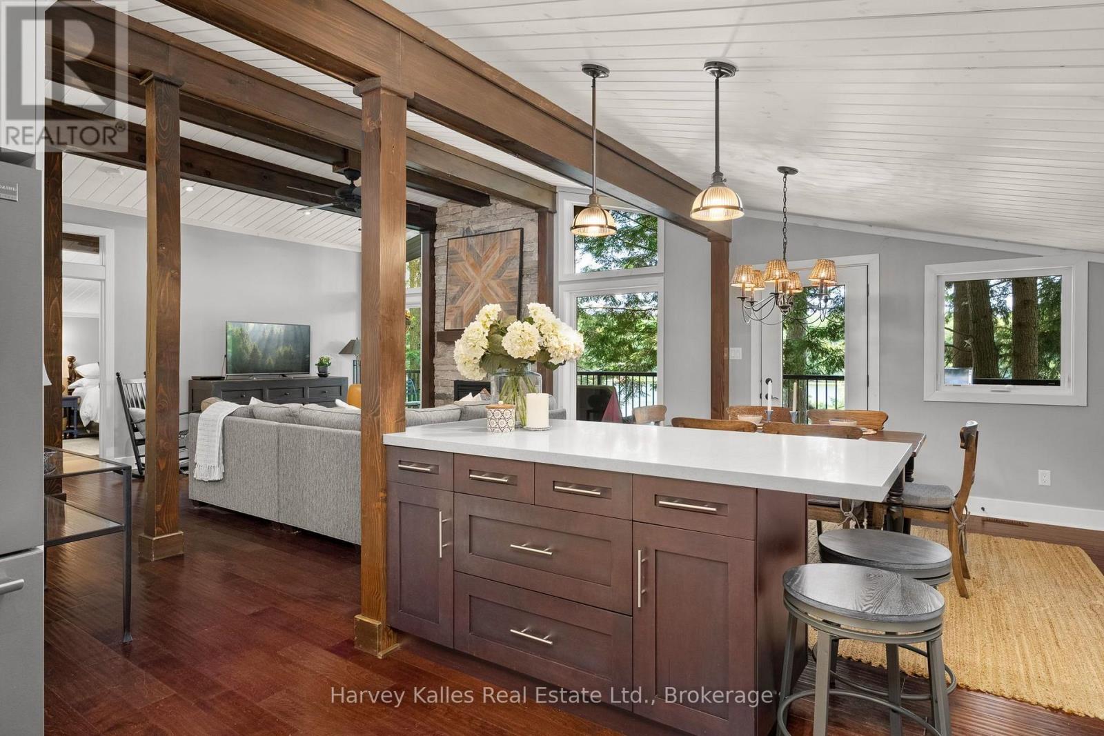 1075 Hallett Road, Muskoka Lakes, Ontario  P0C 1H0 - Photo 15 - X13570636