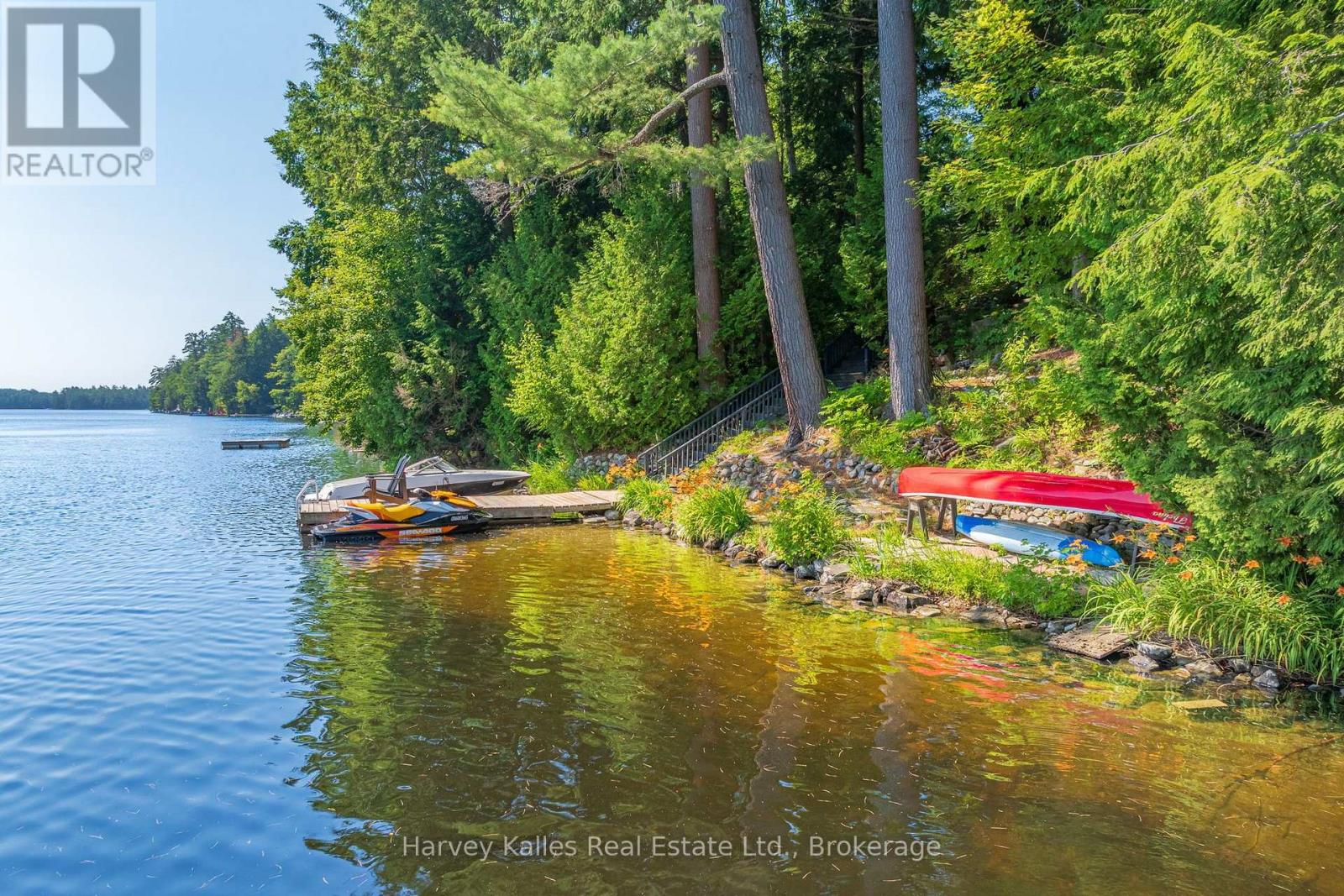 1075 Hallett Road, Muskoka Lakes, Ontario  P0C 1H0 - Photo 2 - X13570636