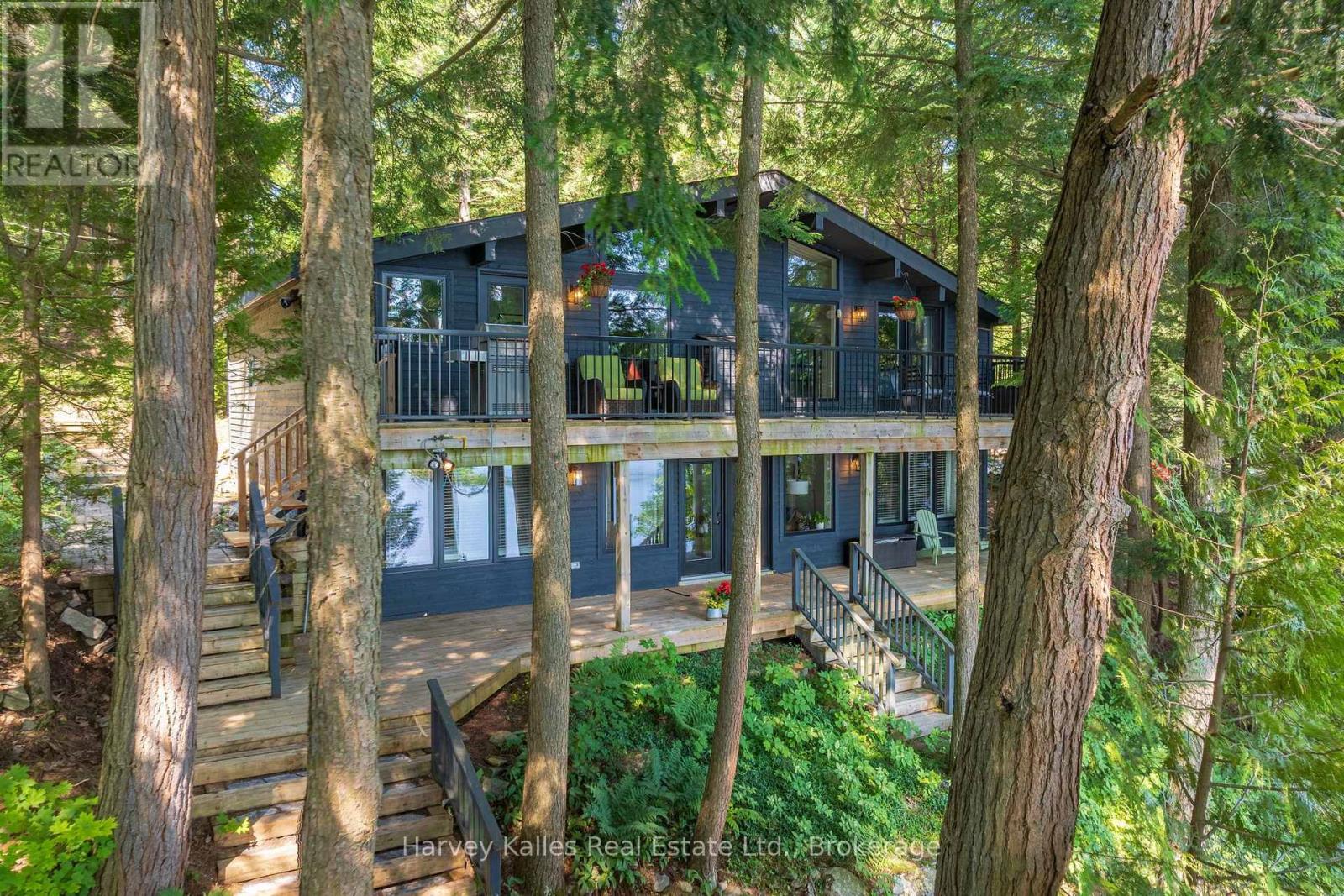 1075 Hallett Road, Muskoka Lakes, Ontario  P0C 1H0 - Photo 3 - X13570636
