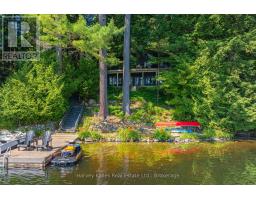 1075 HALLETT ROAD, Muskoka Lakes, Ontario