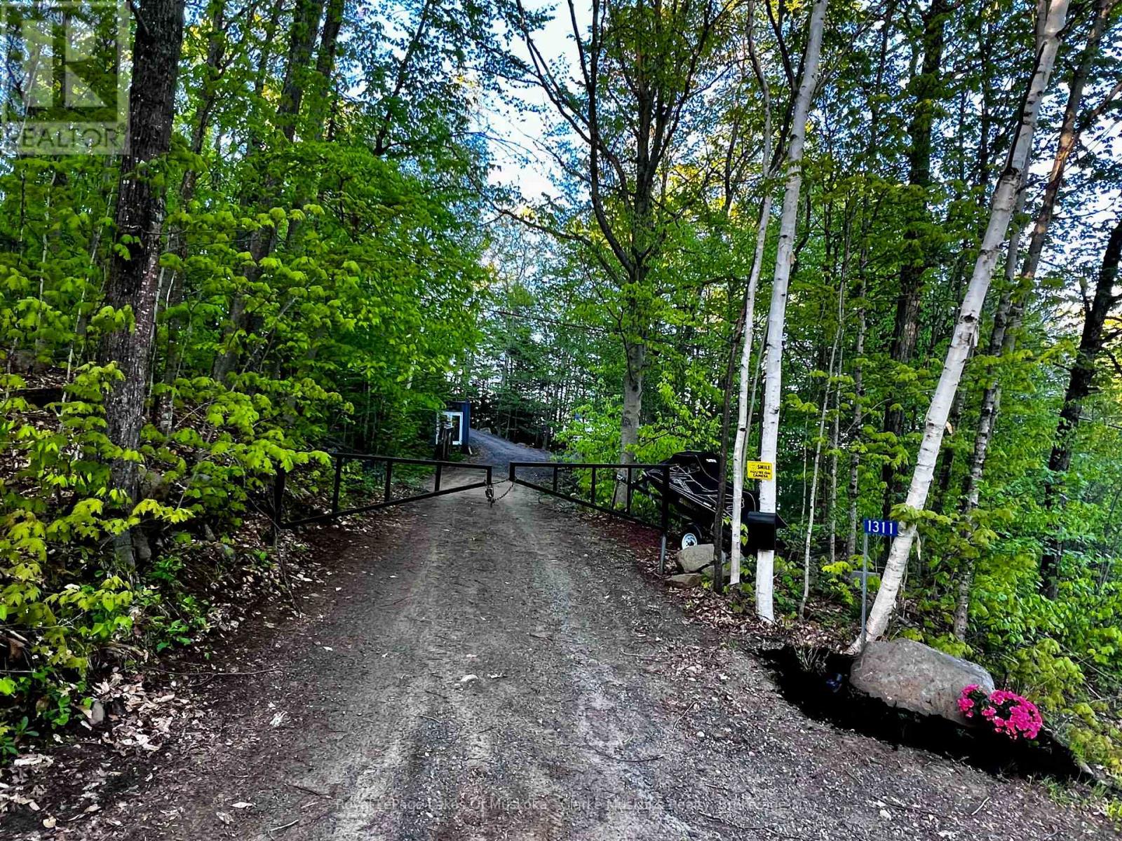 1311 S. Ril Lake Road, Lake Of Bays, Ontario  P0B 1A0 - Photo 3 - X13571200
