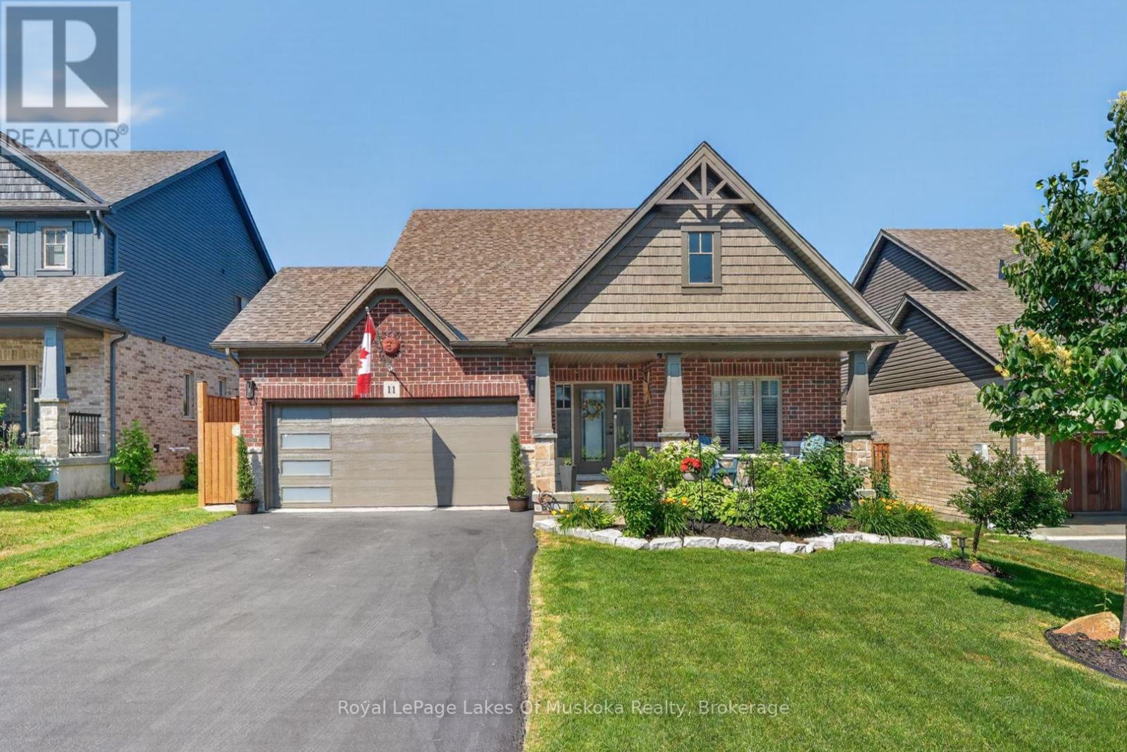 11 Braeside Crescent, Huntsville, Ontario  P1H 0C5 - Photo 1 - X13571300
