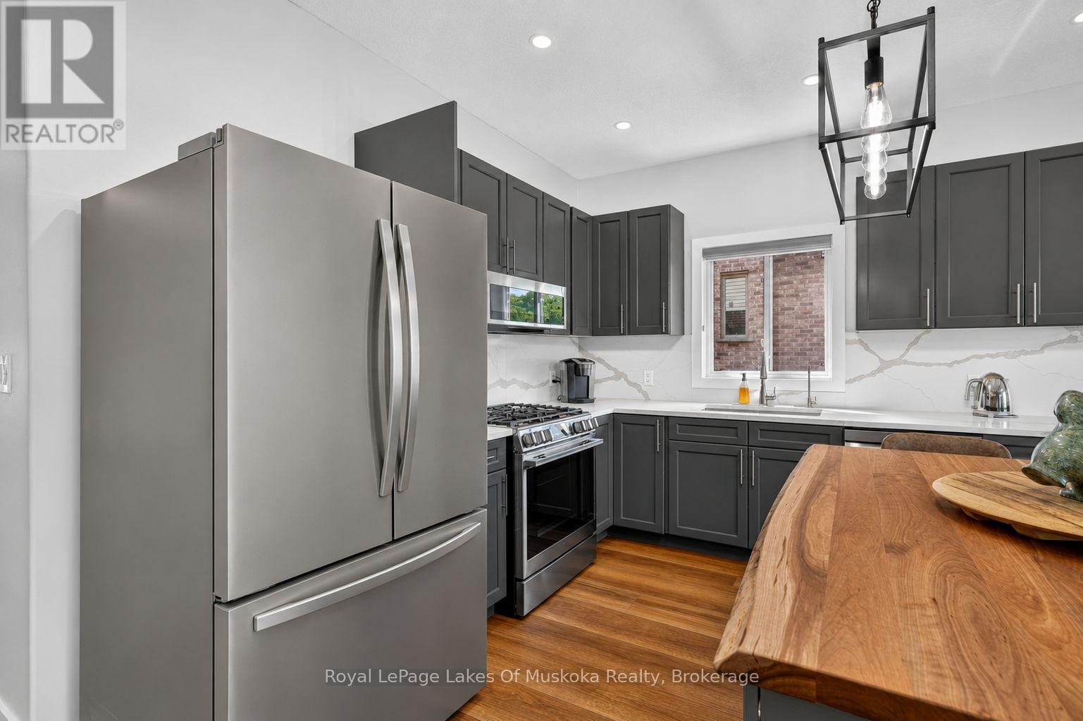 11 Braeside Crescent, Huntsville, Ontario  P1H 0C5 - Photo 7 - X13571300