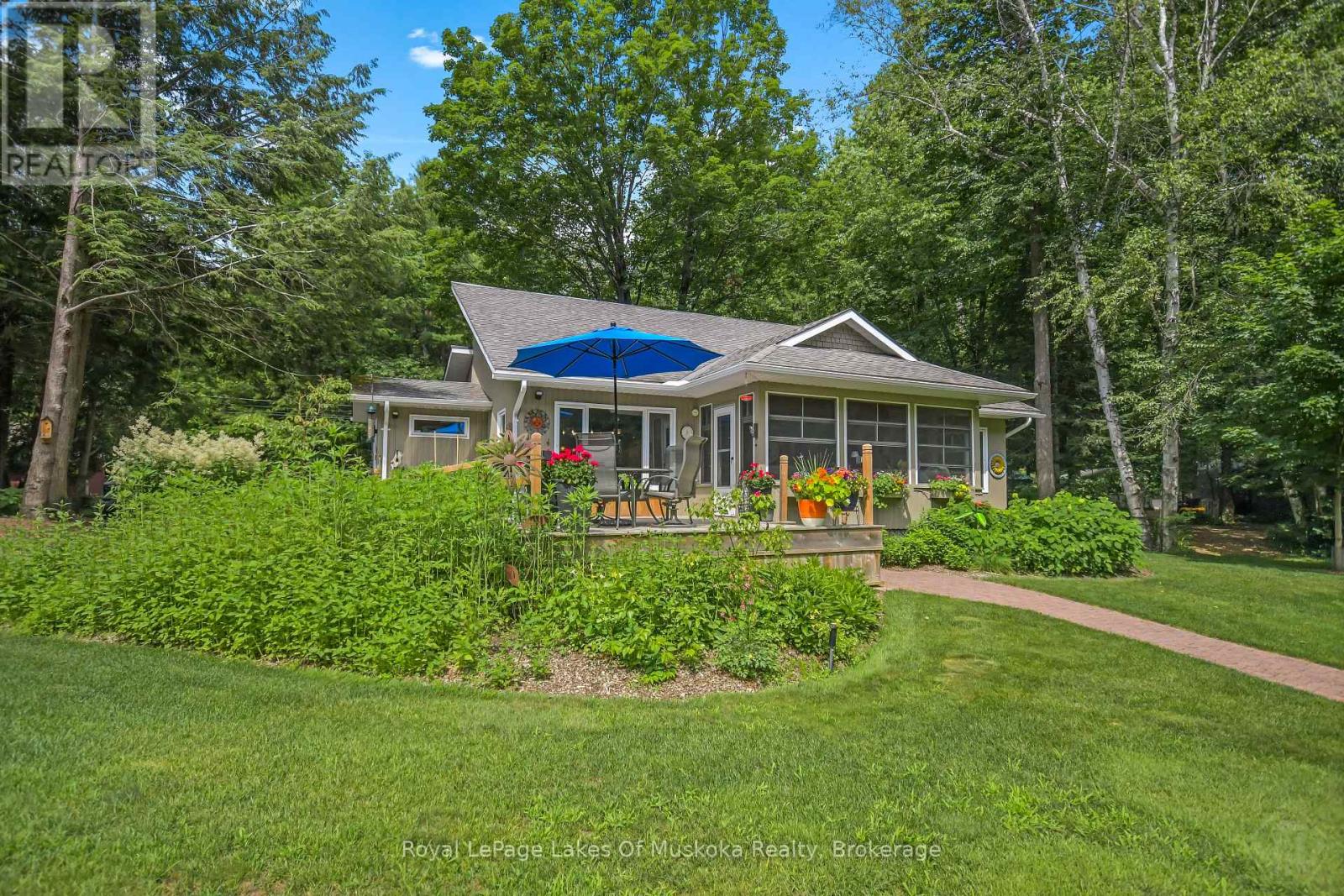 15 Summer Lane, Bracebridge, Ontario  P1L 0G6 - Photo 1 - X13571342
