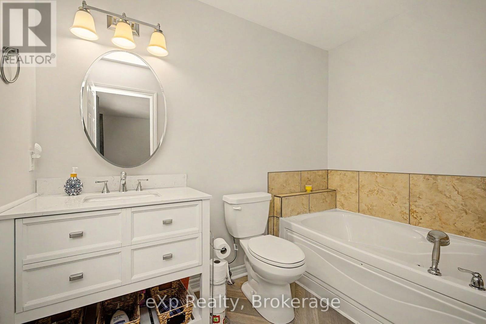 2 Mann Avenue N, Parry Sound, Ontario  P2A 2H3 - Photo 20 - X13573636
