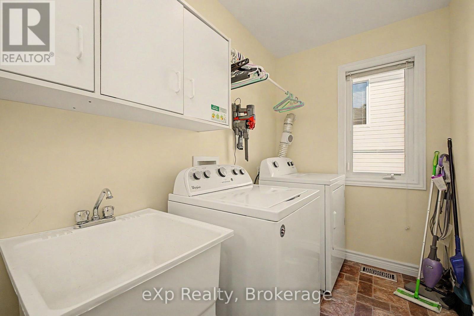 2 Mann Avenue N, Parry Sound, Ontario  P2A 2H3 - Photo 21 - X13573636