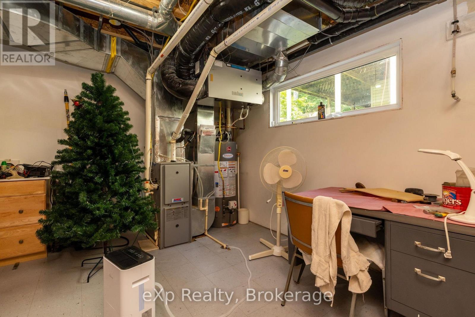 2 Mann Avenue N, Parry Sound, Ontario  P2A 2H3 - Photo 29 - X13573636