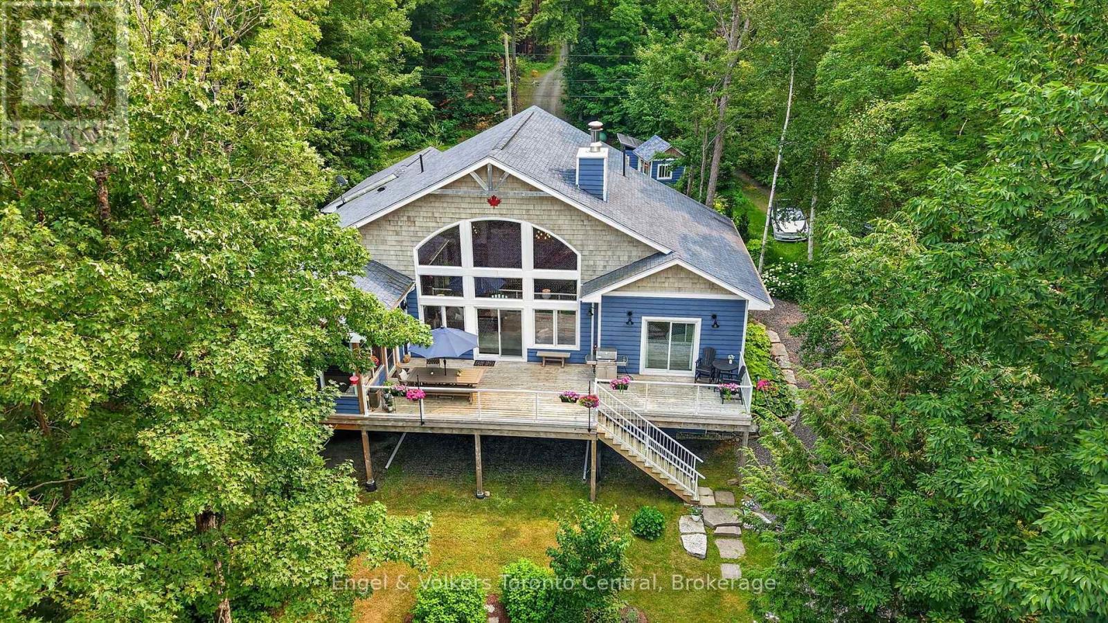 1076 Healey Lake Road, Bracebridge, Ontario  P1L 1X3 - Photo 1 - X13574482