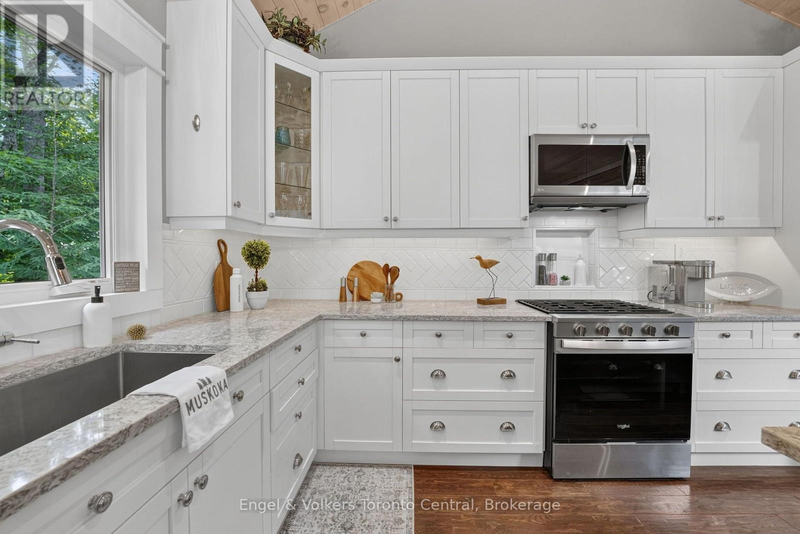 1076 Healey Lake Road, Bracebridge, Ontario  P1L 1X3 - Photo 13 - X13574482