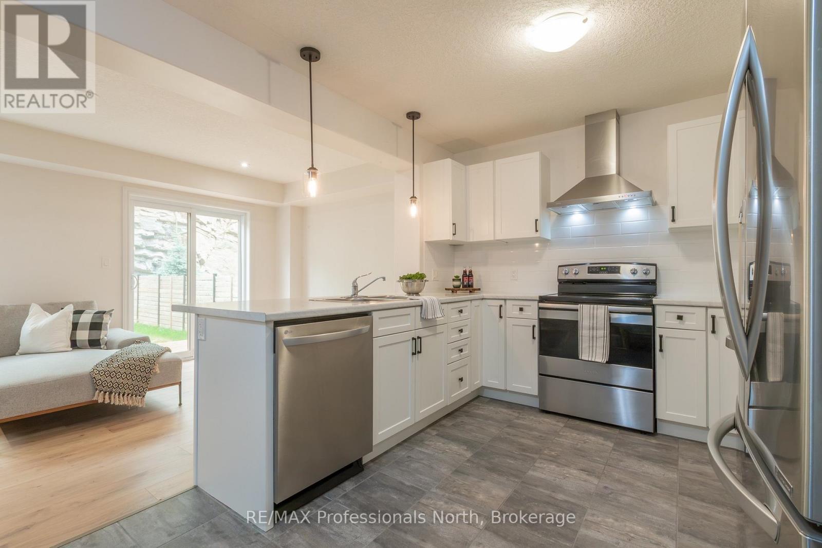45 Kelsey Madison Court, Huntsville, Ontario  P1H 0E2 - Photo 10 - X13574966