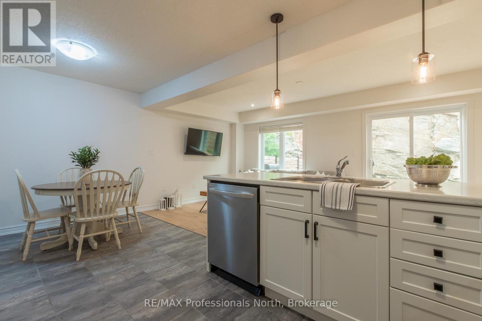 45 Kelsey Madison Court, Huntsville, Ontario  P1H 0E2 - Photo 14 - X13574966