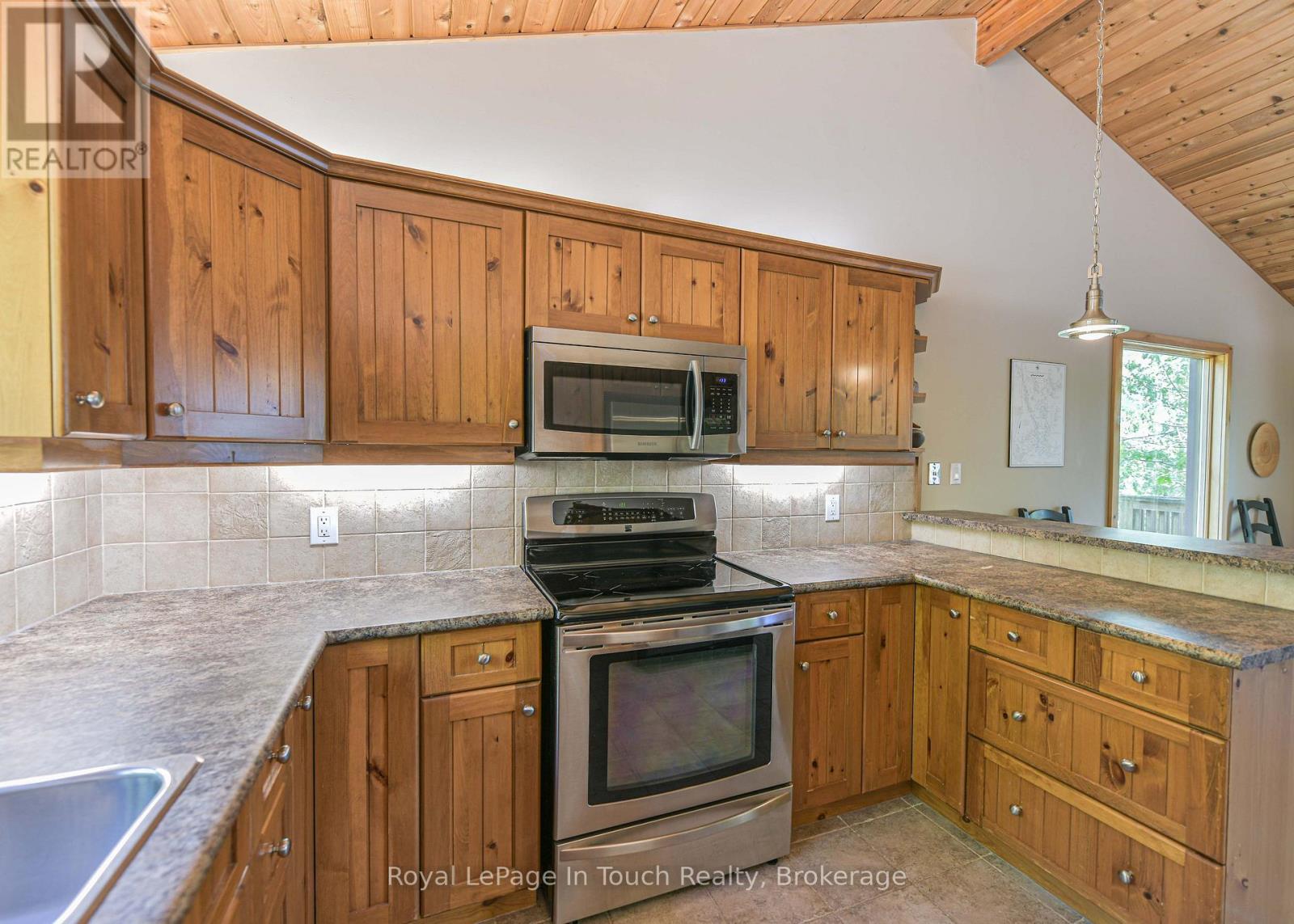 96 Millard Drive, Georgian Bay, Ontario  L0K 1S0 - Photo 11 - X13575774