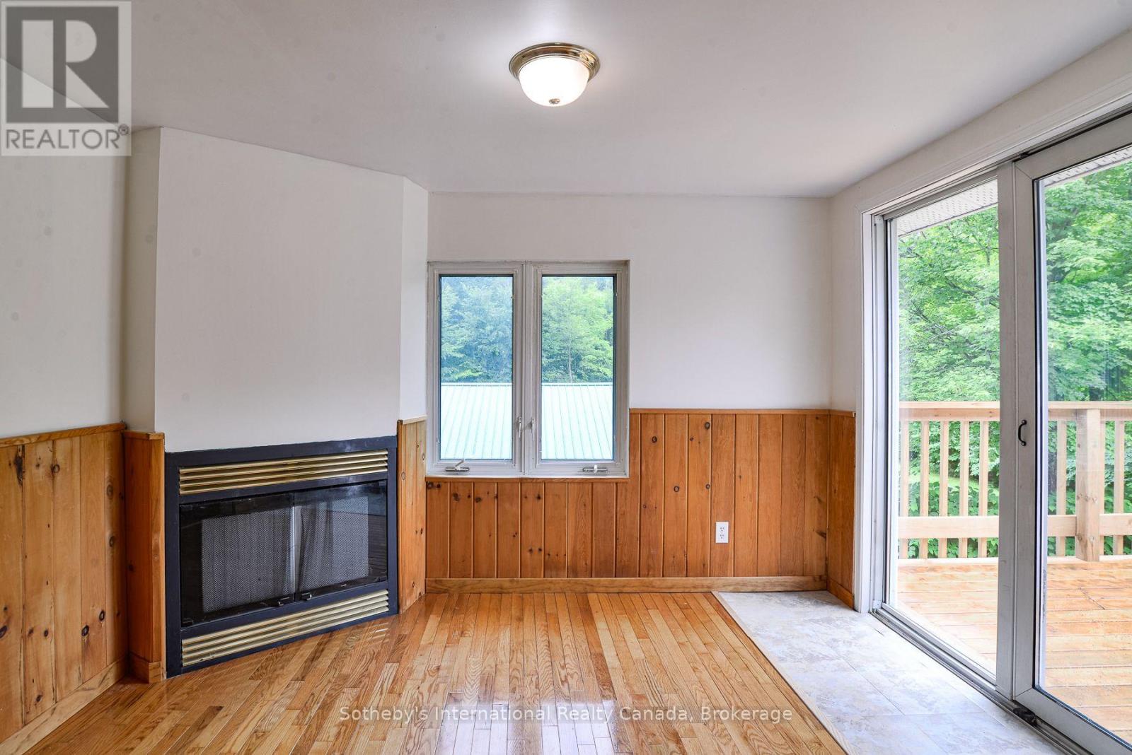 1048 Old Falkenburg Road, Bracebridge, Ontario  P1L 1X4 - Photo 10 - X13576486