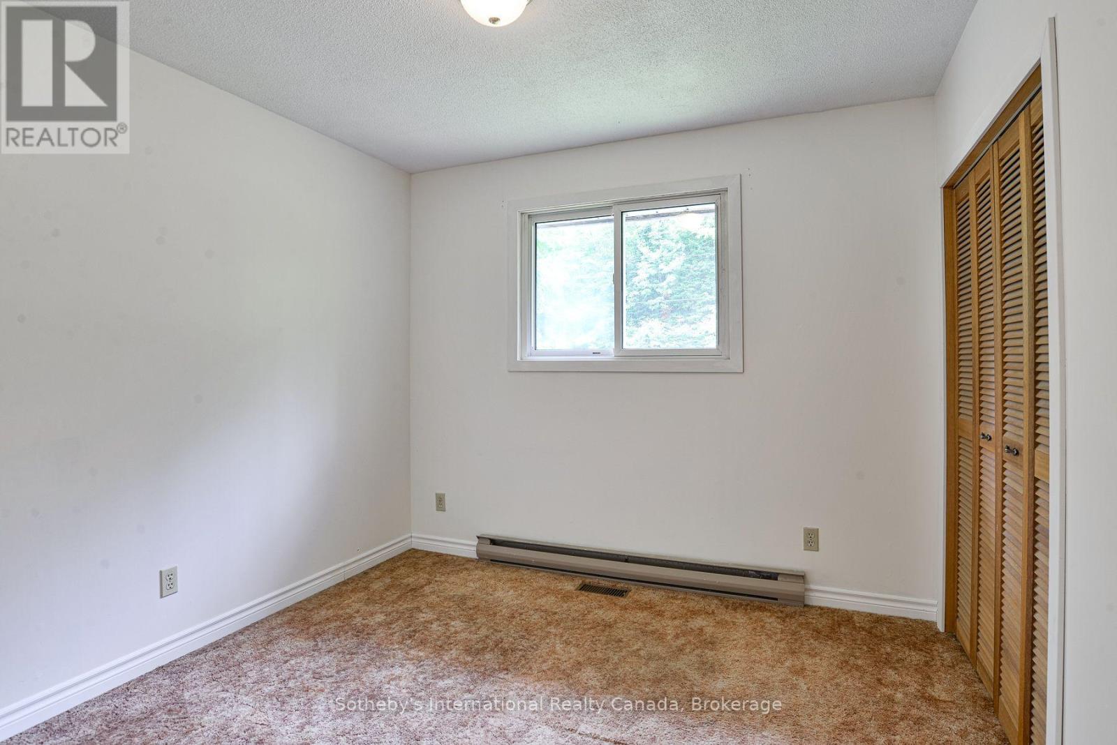 1048 Old Falkenburg Road, Bracebridge, Ontario  P1L 1X4 - Photo 11 - X13576486