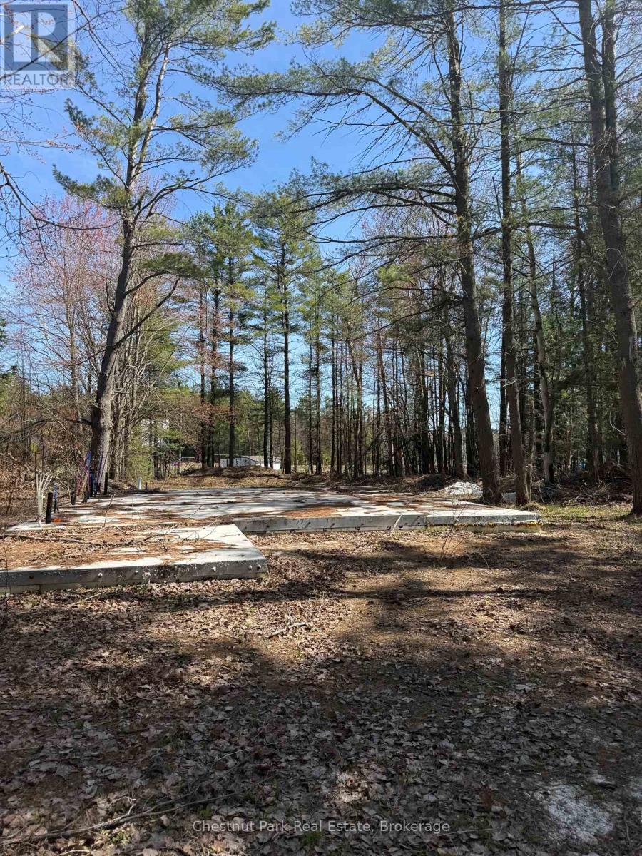 1765 Gravenhurst Parkway, Gravenhurst, Ontario  P1P 1R3 - Photo 1 - X13577454