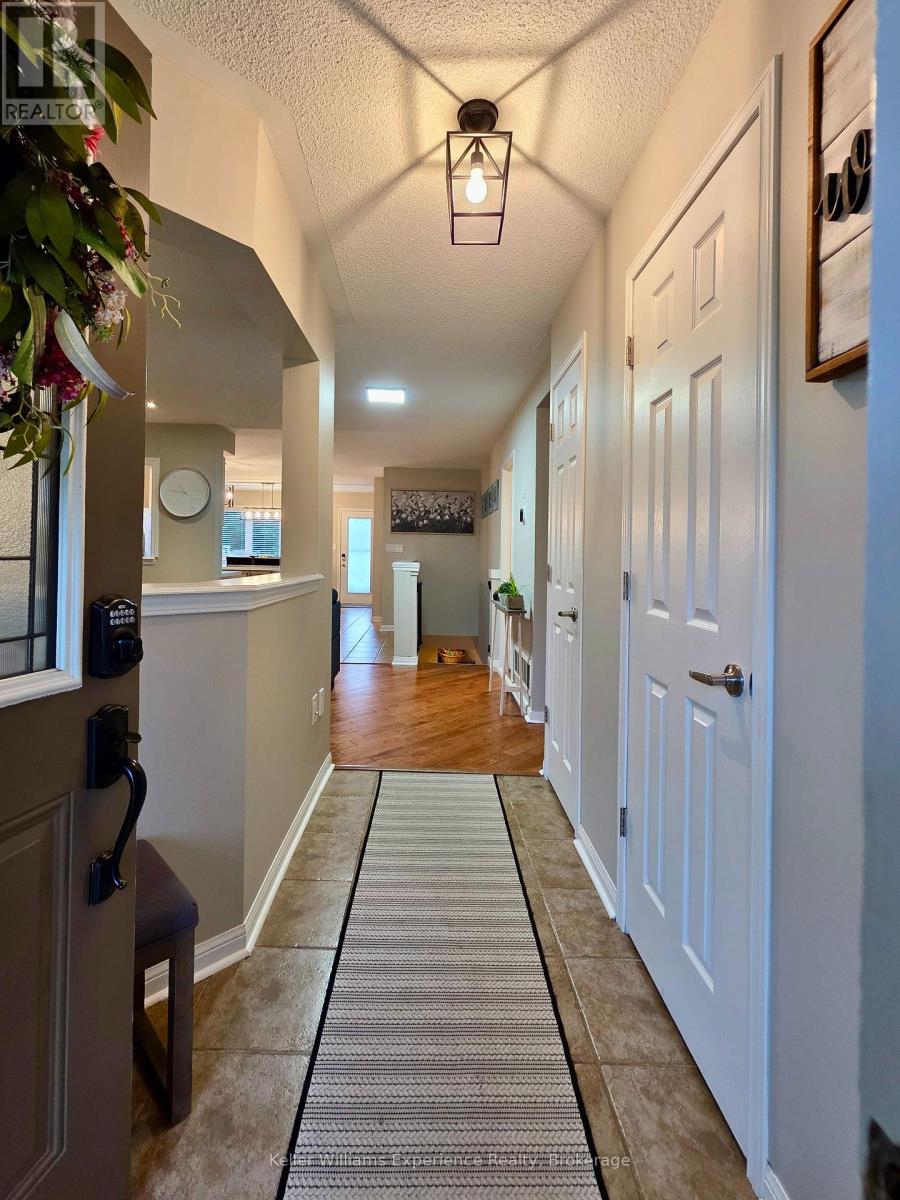 22 Rosemead Close, Bracebridge, Ontario  P1L 1W9 - Photo 4 - X13580888