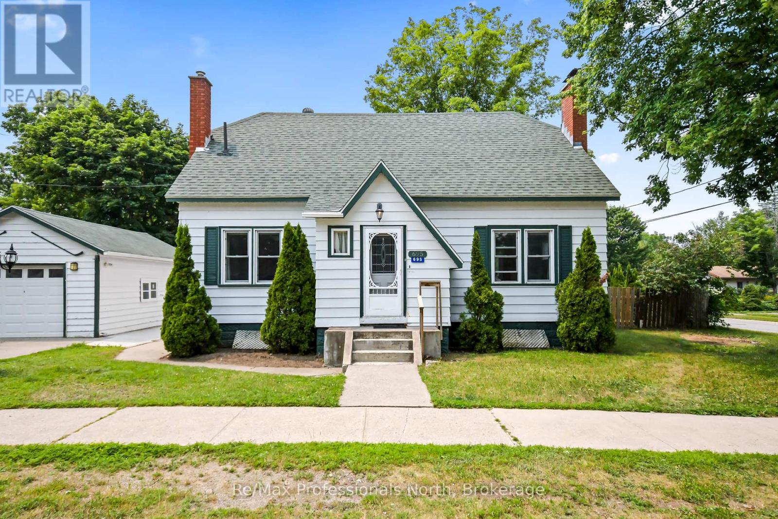 695 John Street N, Gravenhurst, Ontario  P1P 1E6 - Photo 10 - X13582602