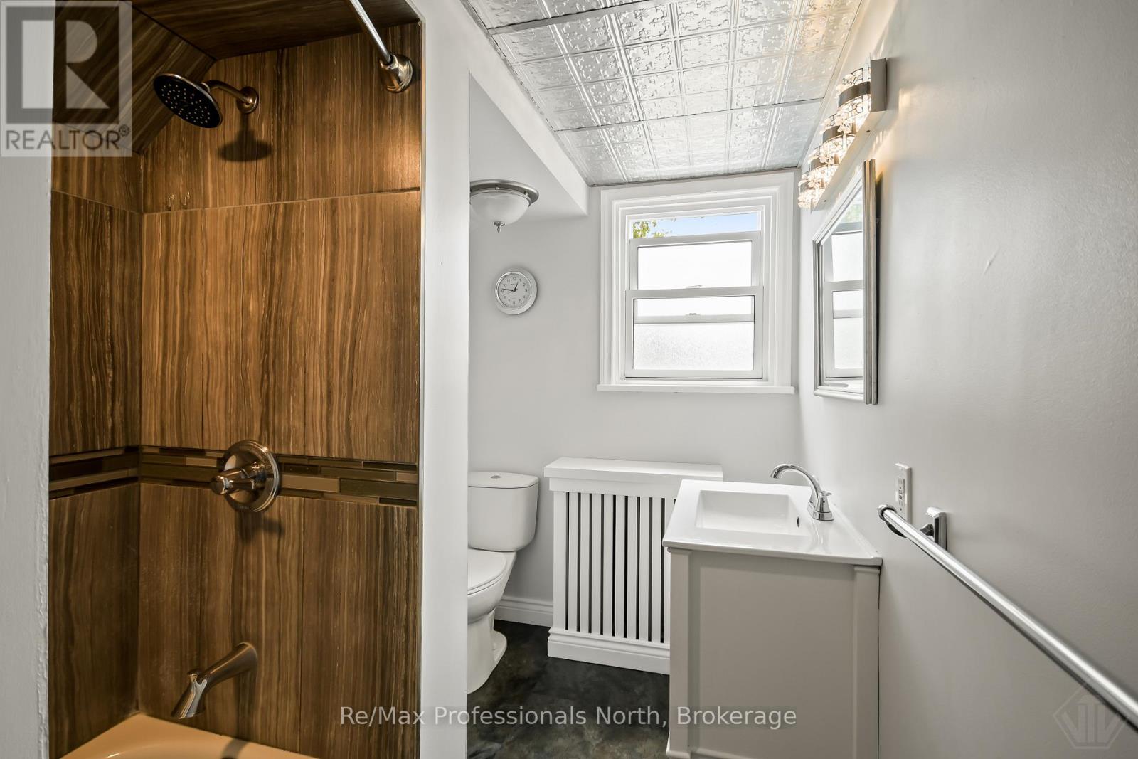 695 John Street N, Gravenhurst, Ontario  P1P 1E6 - Photo 26 - X13582602