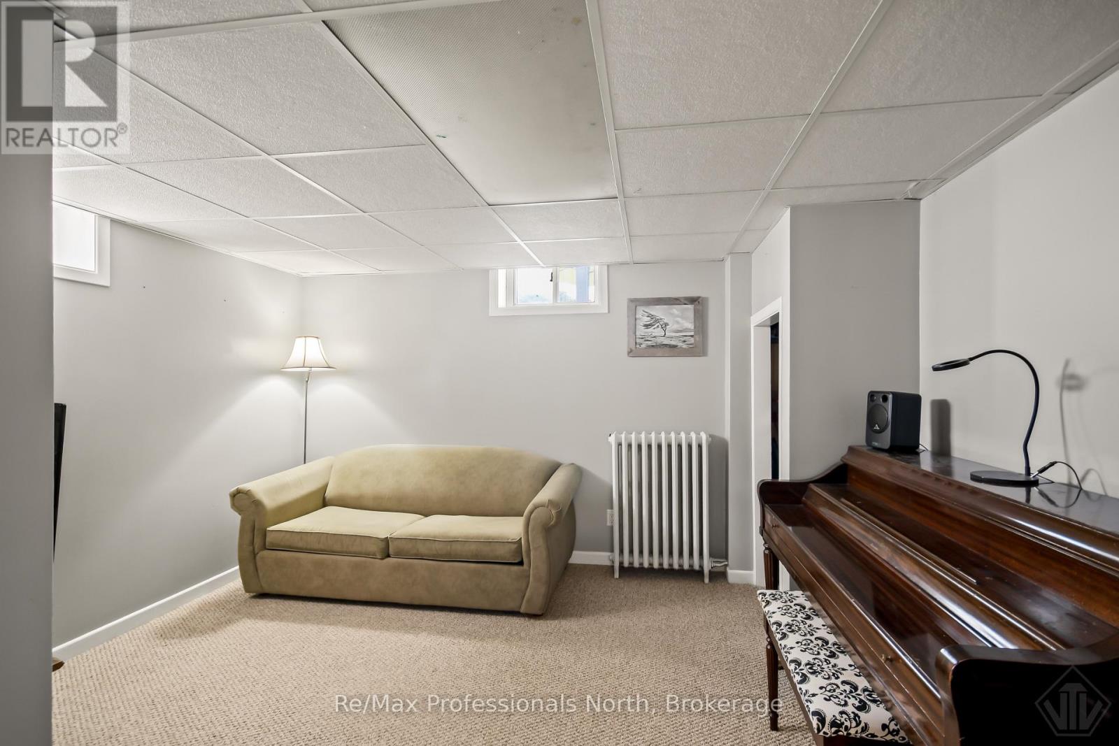 695 John Street N, Gravenhurst, Ontario  P1P 1E6 - Photo 32 - X13582602