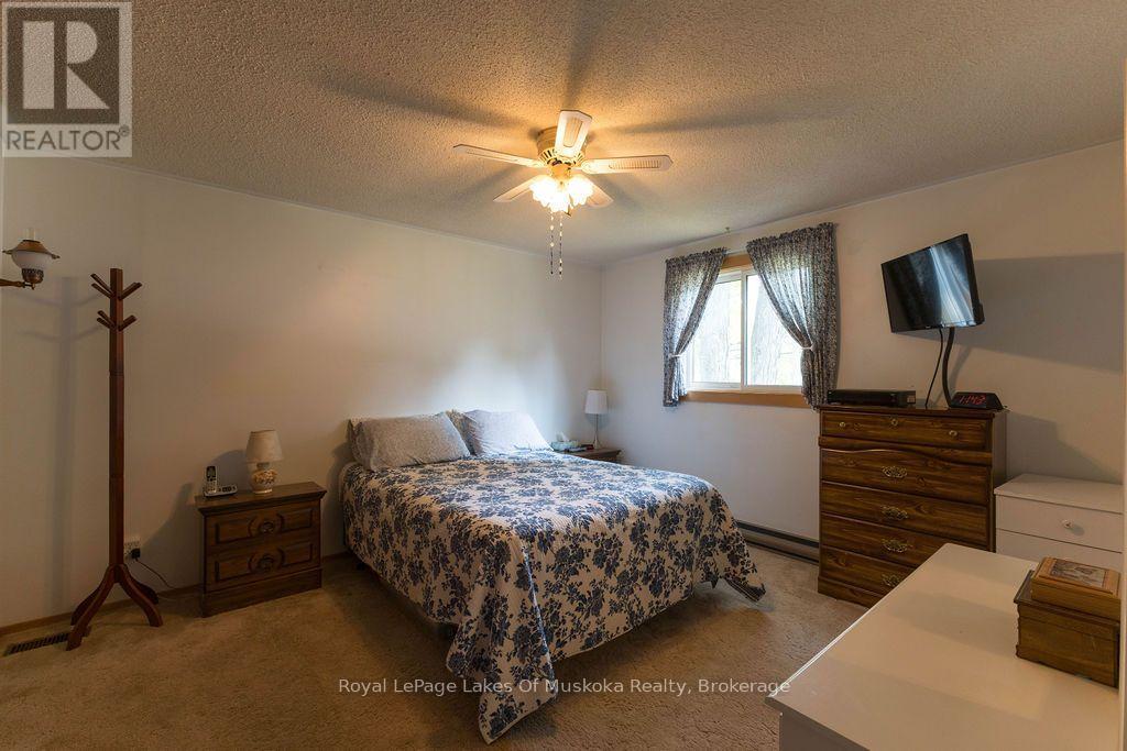 950 Muskoka #3 Road N, Huntsville, Ontario  P1H 1E2 - Photo 13 - X13584438