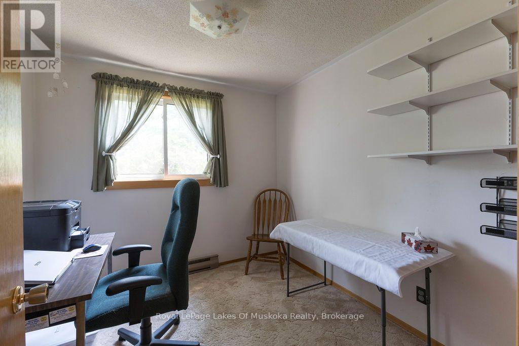 950 Muskoka #3 Road N, Huntsville, Ontario  P1H 1E2 - Photo 17 - X13584438