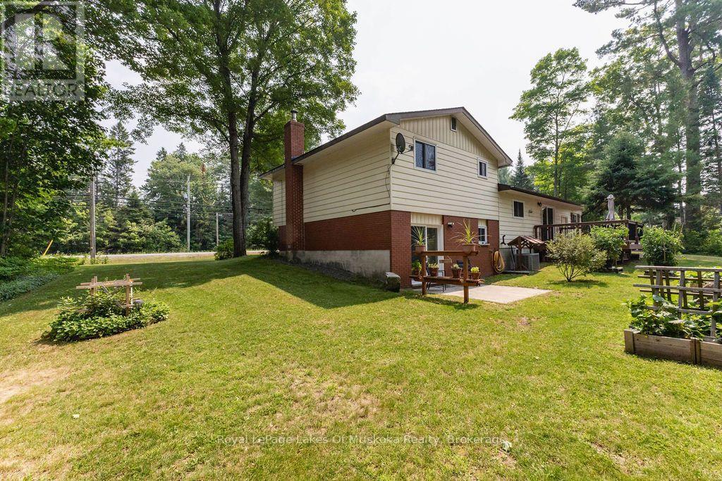950 Muskoka #3 Road N, Huntsville, Ontario  P1H 1E2 - Photo 32 - X13584438