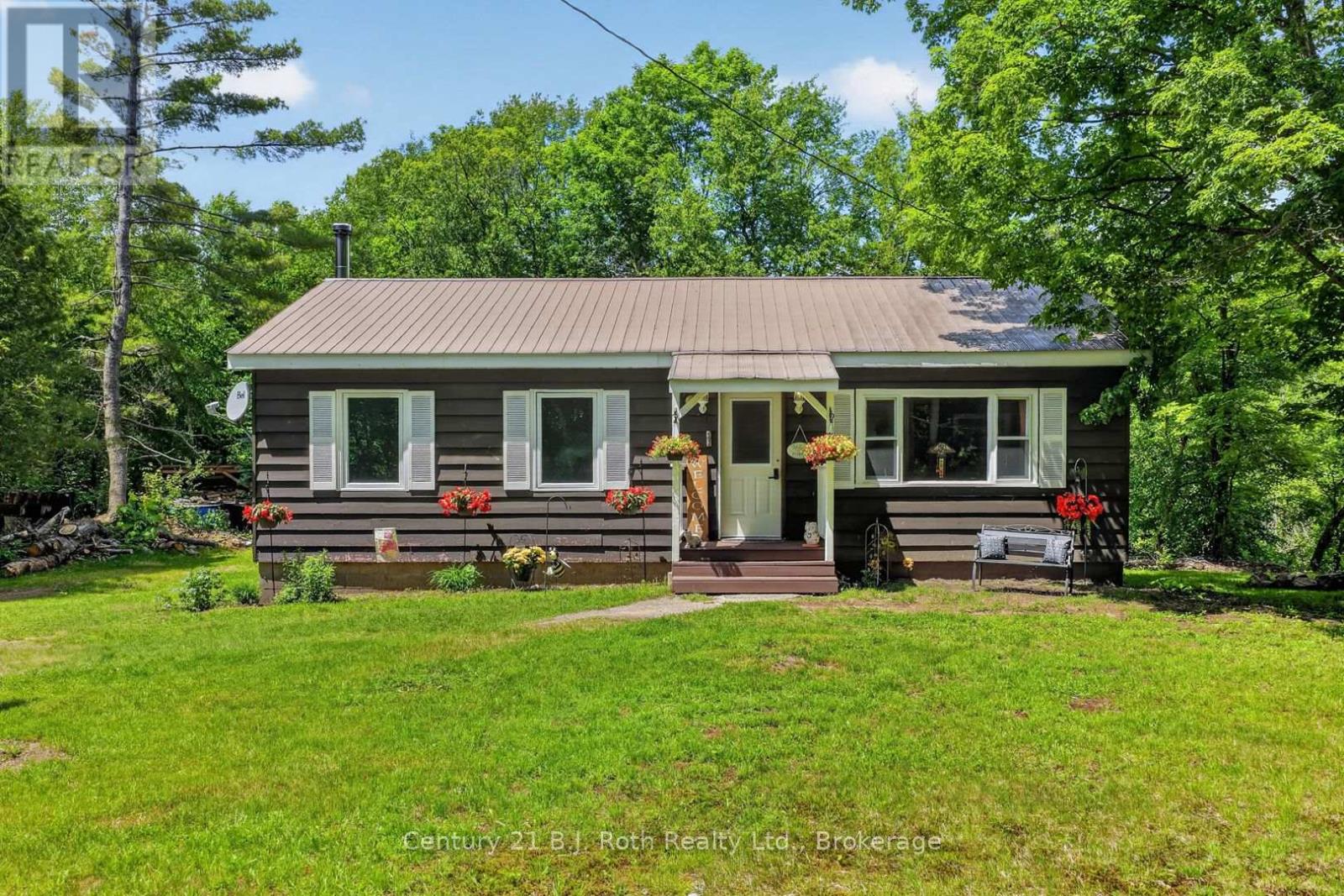 1020 Rosseau Lake Road 1, Muskoka Lakes, Ontario  P0B 1P0 - Photo 1 - X13592030