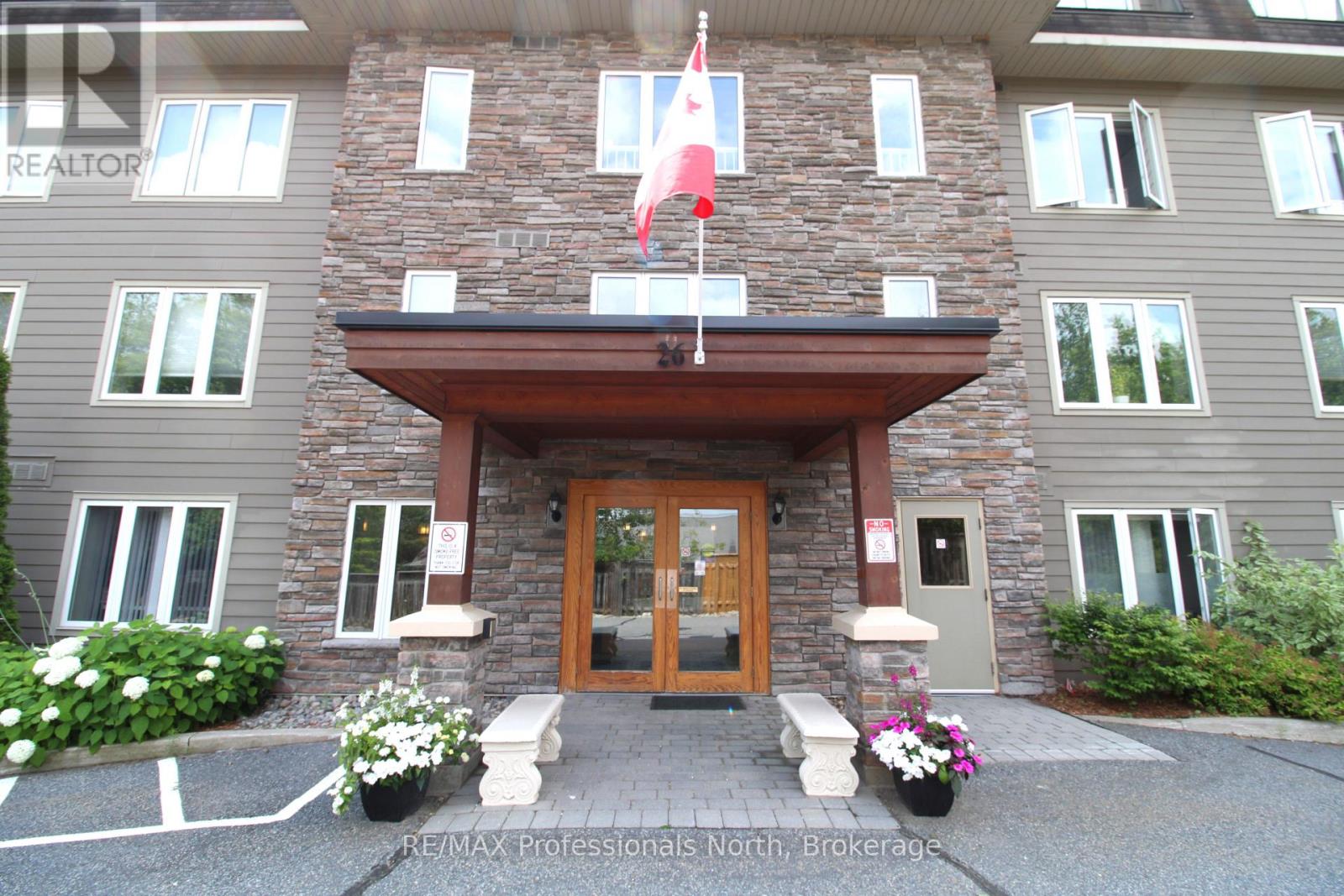 402 - 26 Dairy Lane, Huntsville, Ontario  P1H 0A4 - Photo 1 - X13594310