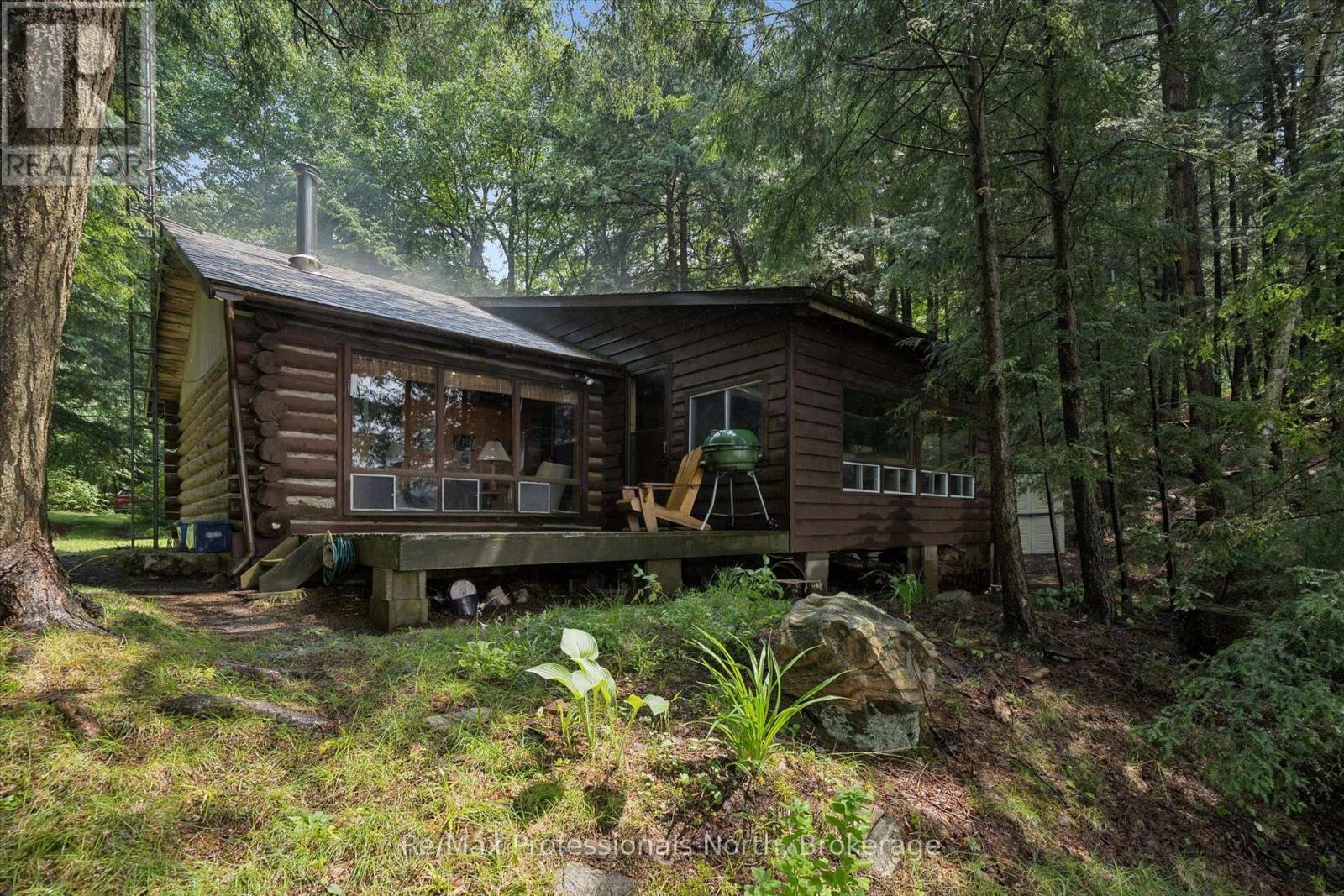 1271 Staunton Road, Bracebridge, Ontario  P1L 1X3 - Photo 1 - X13596052