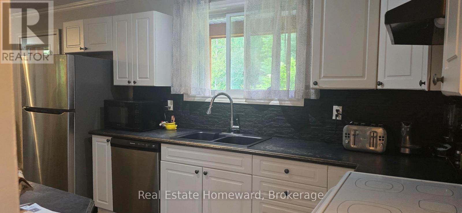 2896 Brunel Road, Huntsville, Ontario  P1H 2J3 - Photo 16 - X13600298