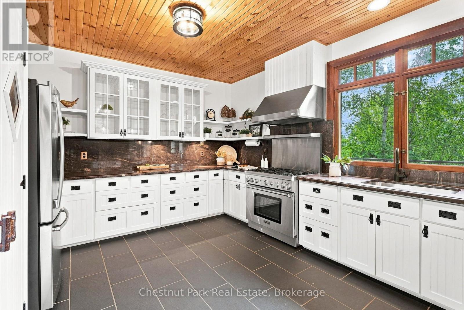 90 Swallowdale Road, Huntsville, Ontario  P1H 0A5 - Photo 20 - X13600832