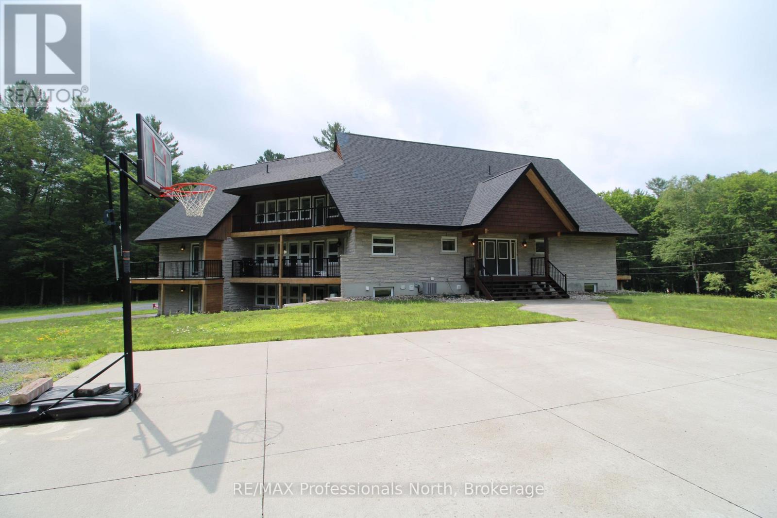 1196 Ravenscliffe Road, Huntsville, Ontario  P1H 2N5 - Photo 3 - X13601910