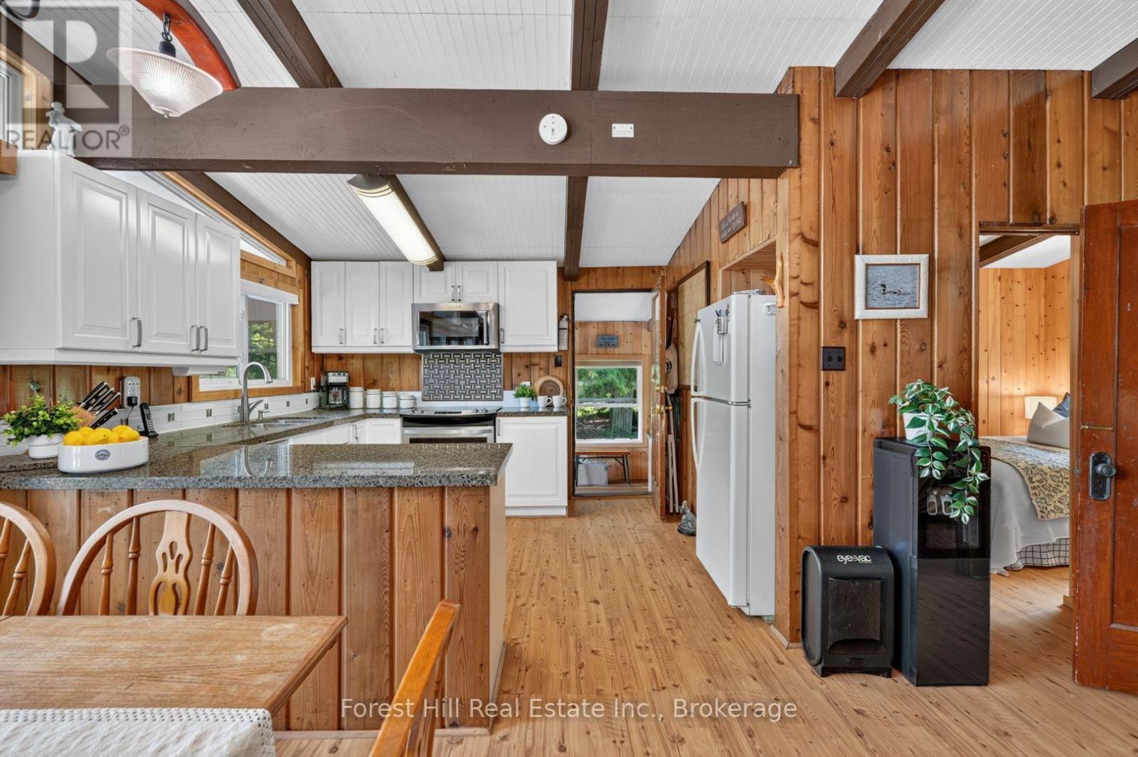 1355 Bellwood Acres Road, Lake Of Bays, Ontario  P0A 1E0 - Photo 13 - X13604528