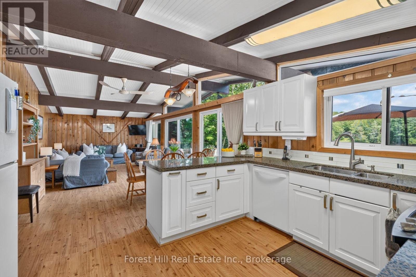 1355 Bellwood Acres Road, Lake Of Bays, Ontario  P0A 1E0 - Photo 16 - X13604528