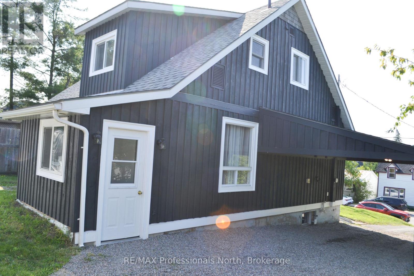 14 Princess Street, Huntsville, Ontario  P1H 1P2 - Photo 4 - X13604938