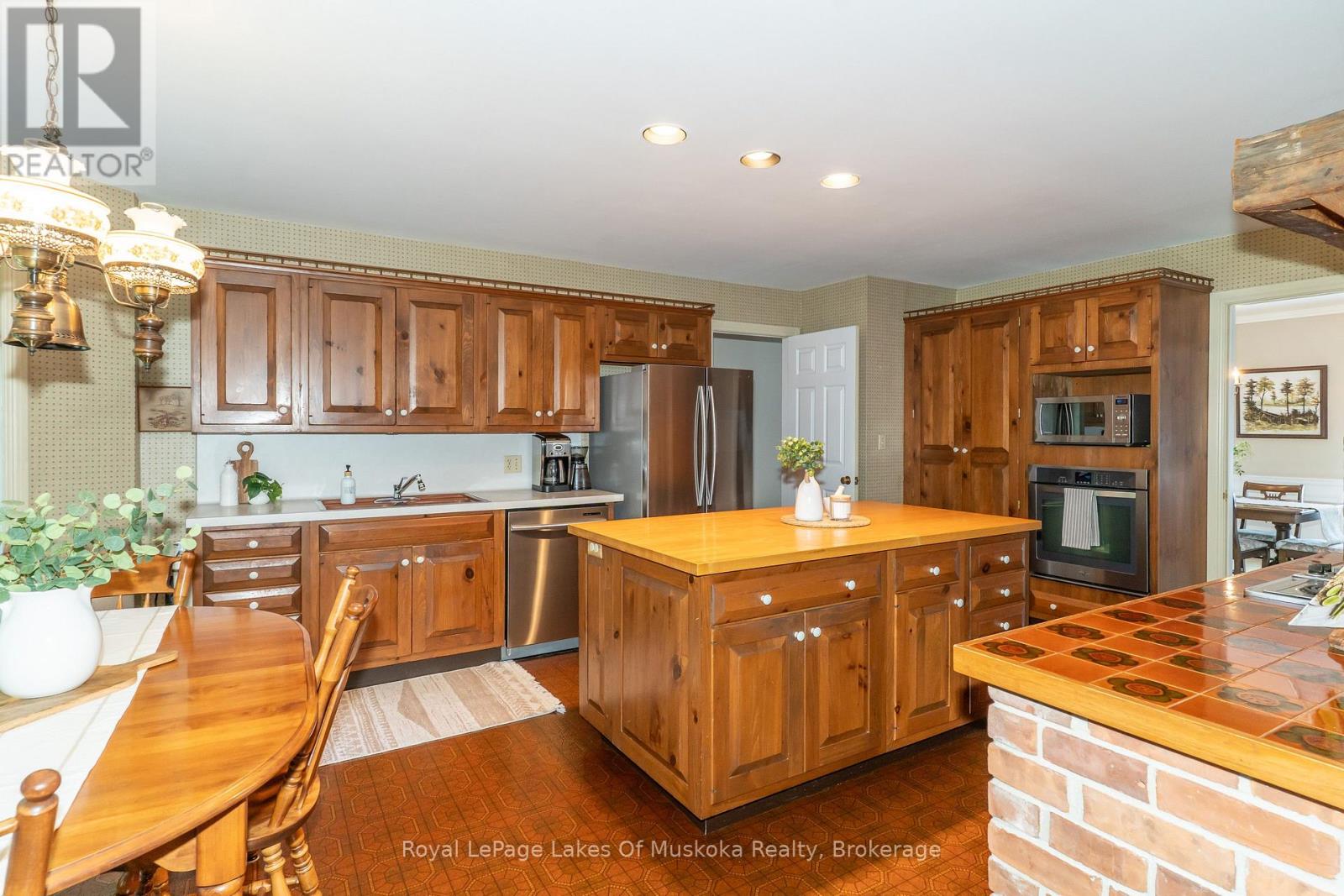 33 South Muskoka Drive, Bracebridge, Ontario  P1L 1M4 - Photo 11 - X13605878