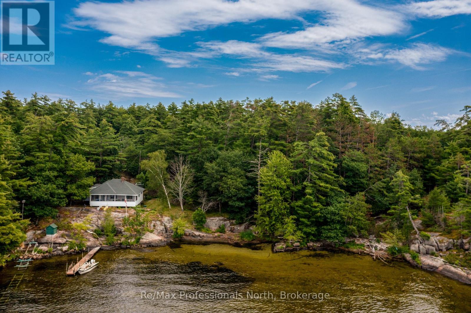 1102 Unit 2 Clipsham Road, Gravenhurst, Ontario  P0E 1G0 - Photo 1 - X13606362
