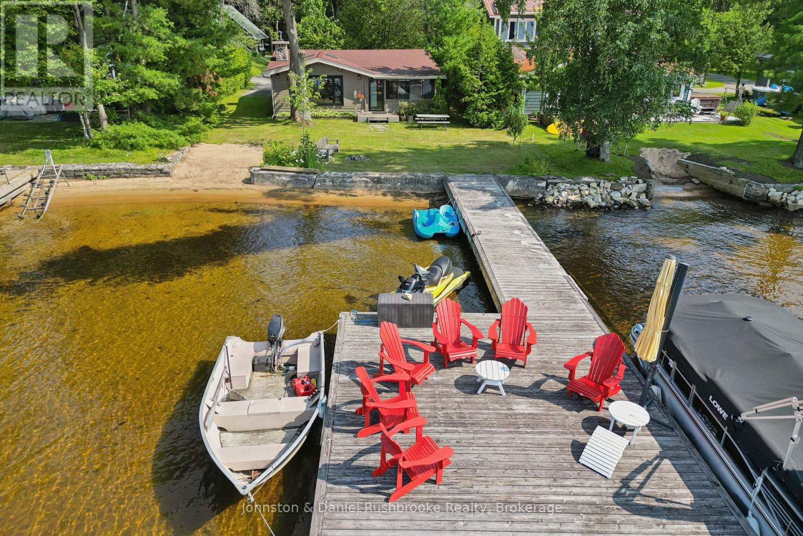 1046 Golden Point Road W, Bracebridge, Ontario  P1L 1W8 - Photo 1 - X13607594
